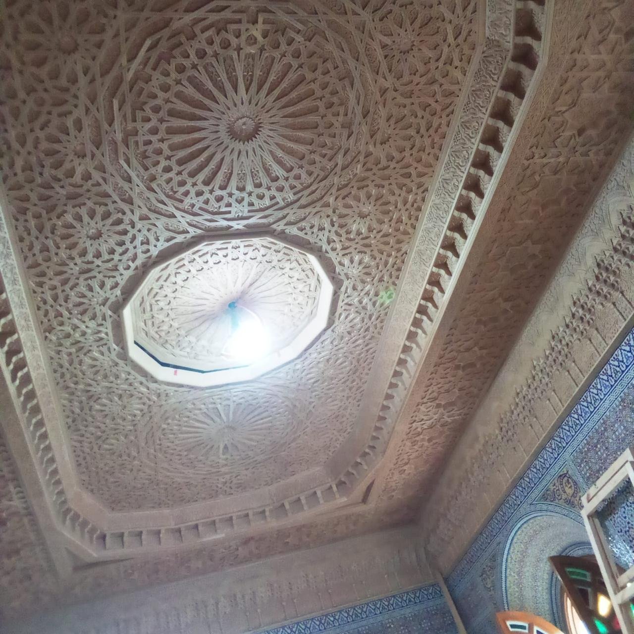 YOUSSEF gallery photo 8
