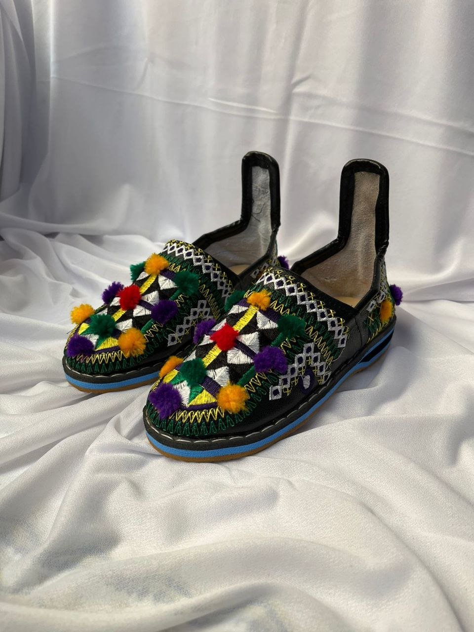 بلغة شاشية طالعة