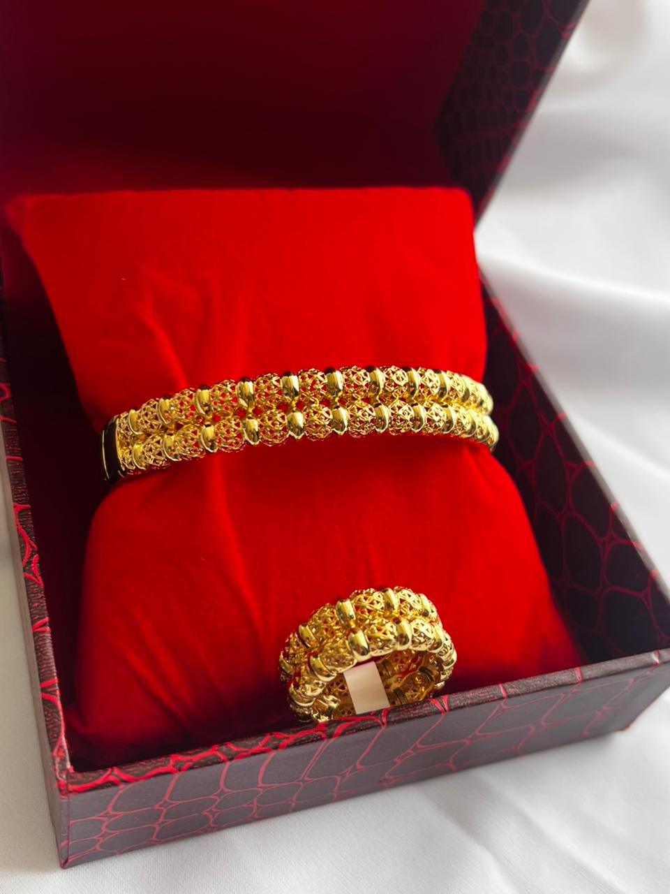 براسلي دك البرة